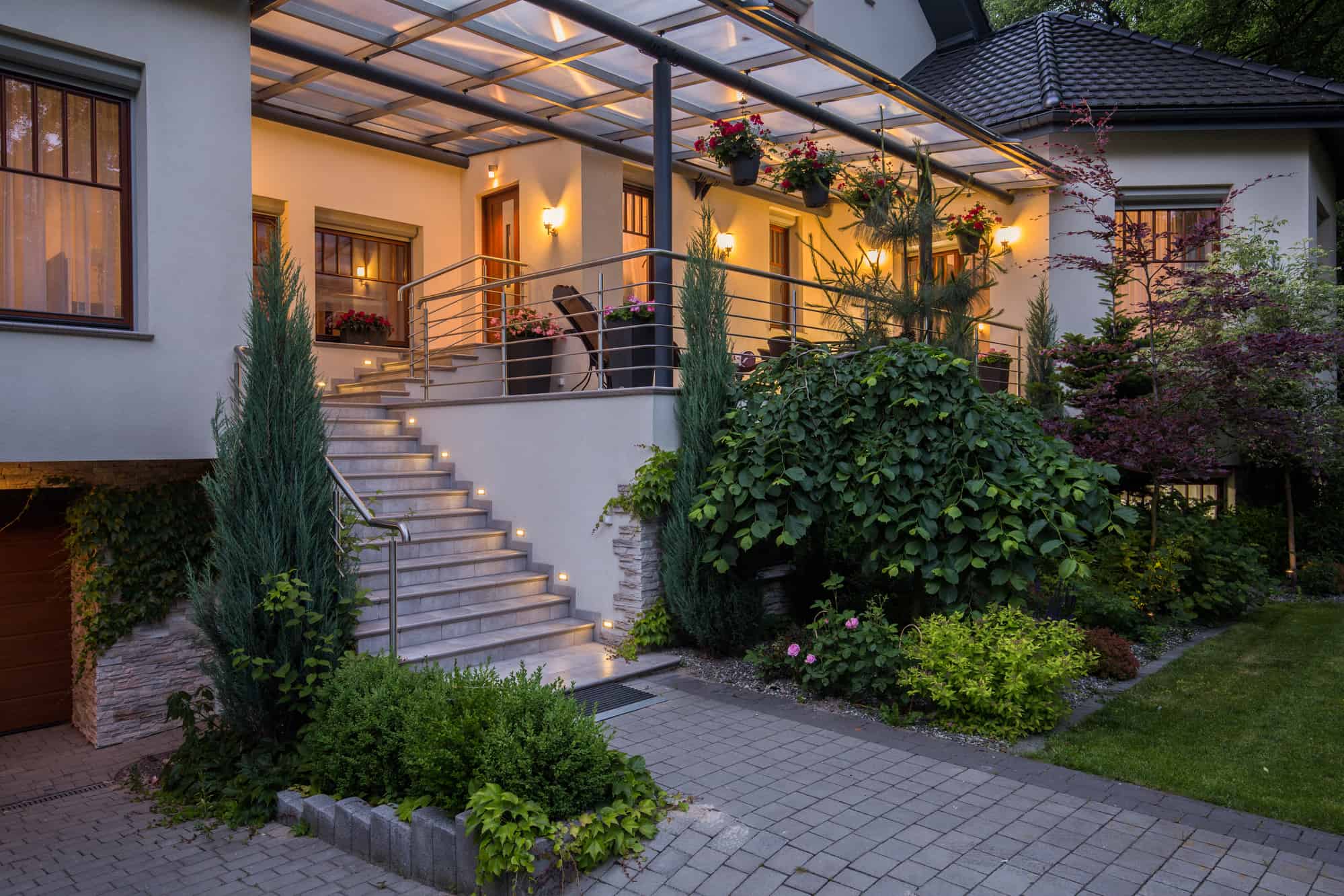 7 Types of Professional Landscape Lighting